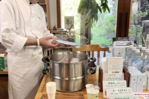 フレンチレストラン「シェシュシュ」オリジナルデリ試食販売会